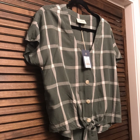 Universal Thread Top, Medium - Picture 4 of 6